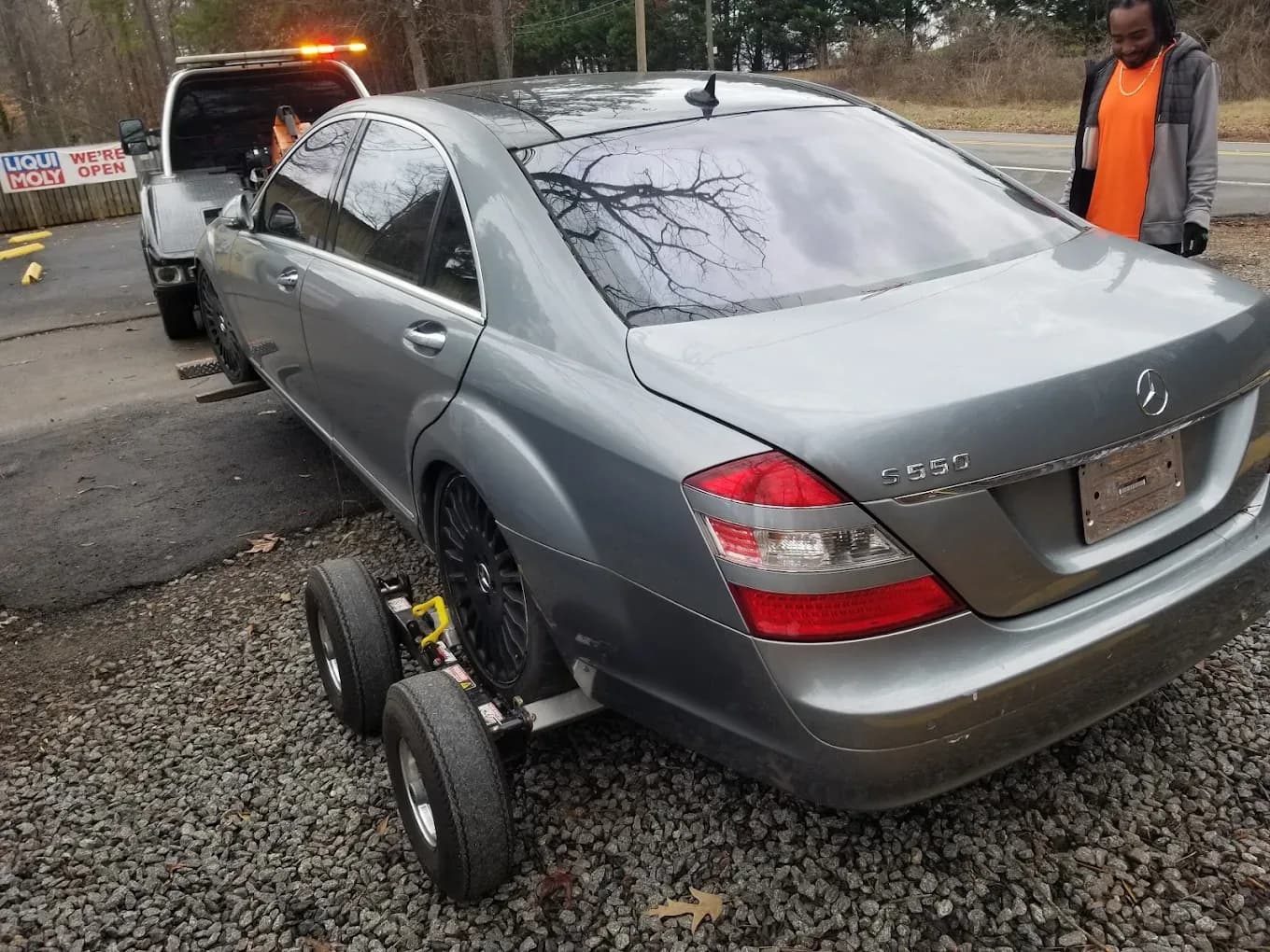 Mercedes S-Class being loaded with care